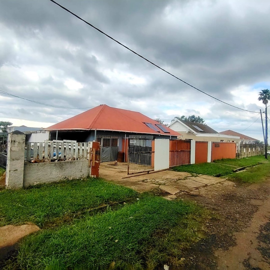 6 Bedroom Property for Sale in Highgate Eastern Cape